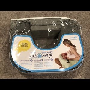 My Brest Friend - ideal for twin babies